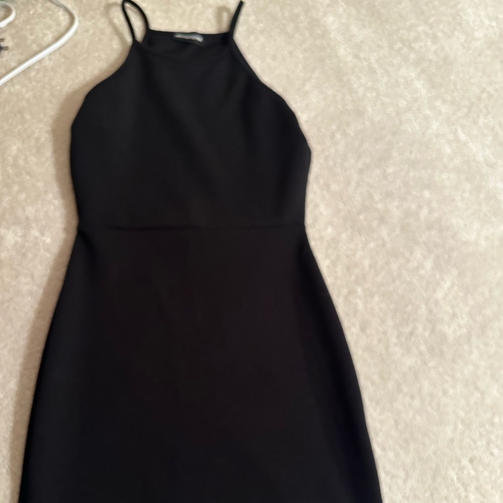 Pretty Little Thing bodycon dress